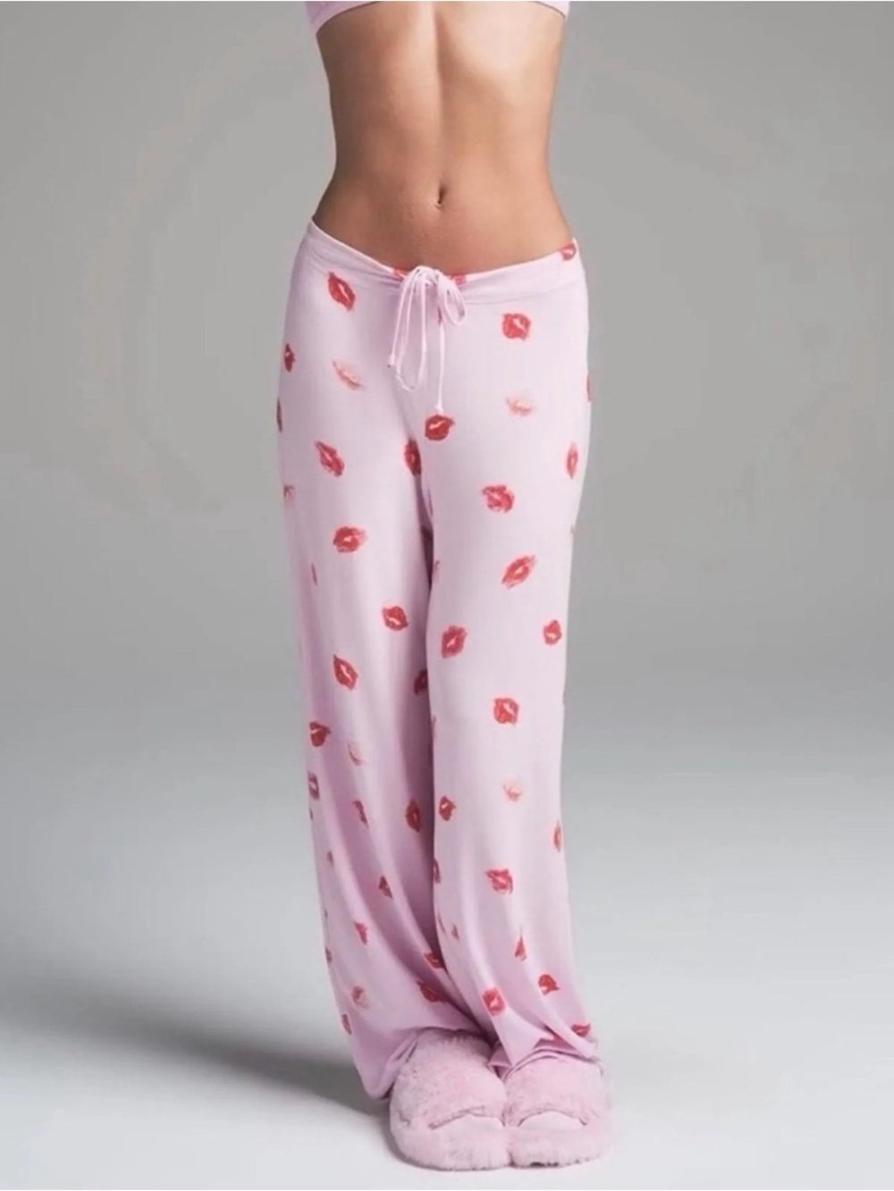 SKIMS Pink Lip-Print Lounge Pants